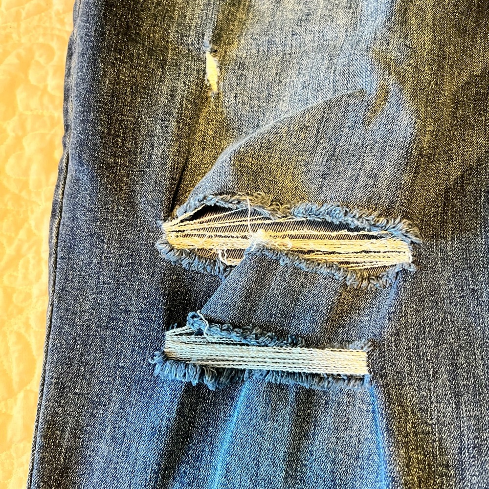 Revery Mid Rise Skinny - Picture 2 of 9